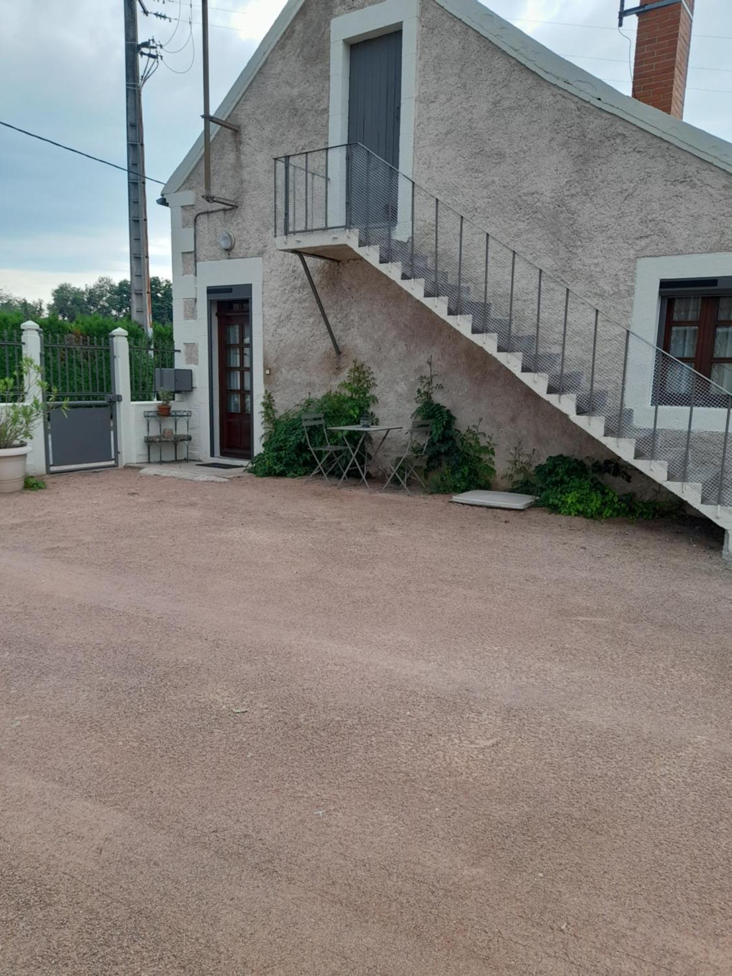 Maison Proche Le Pal 4Kms Thiel-sur-Acolin Eksteriør billede